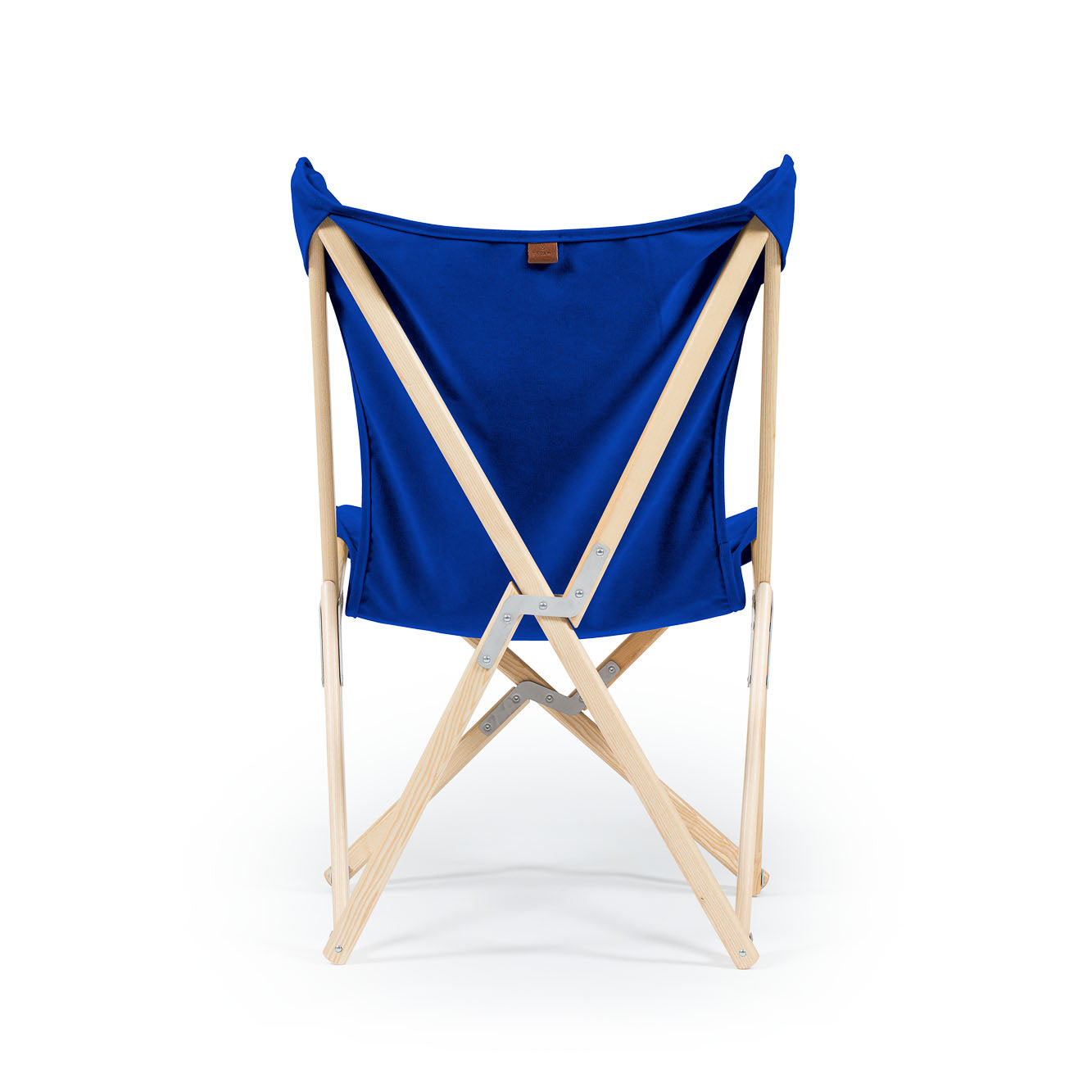 Telami Tripolina chair is the timeless folding chair, like butterfly, the iconic outdoor furniture. Relax on your sofa or on your Tripolina.