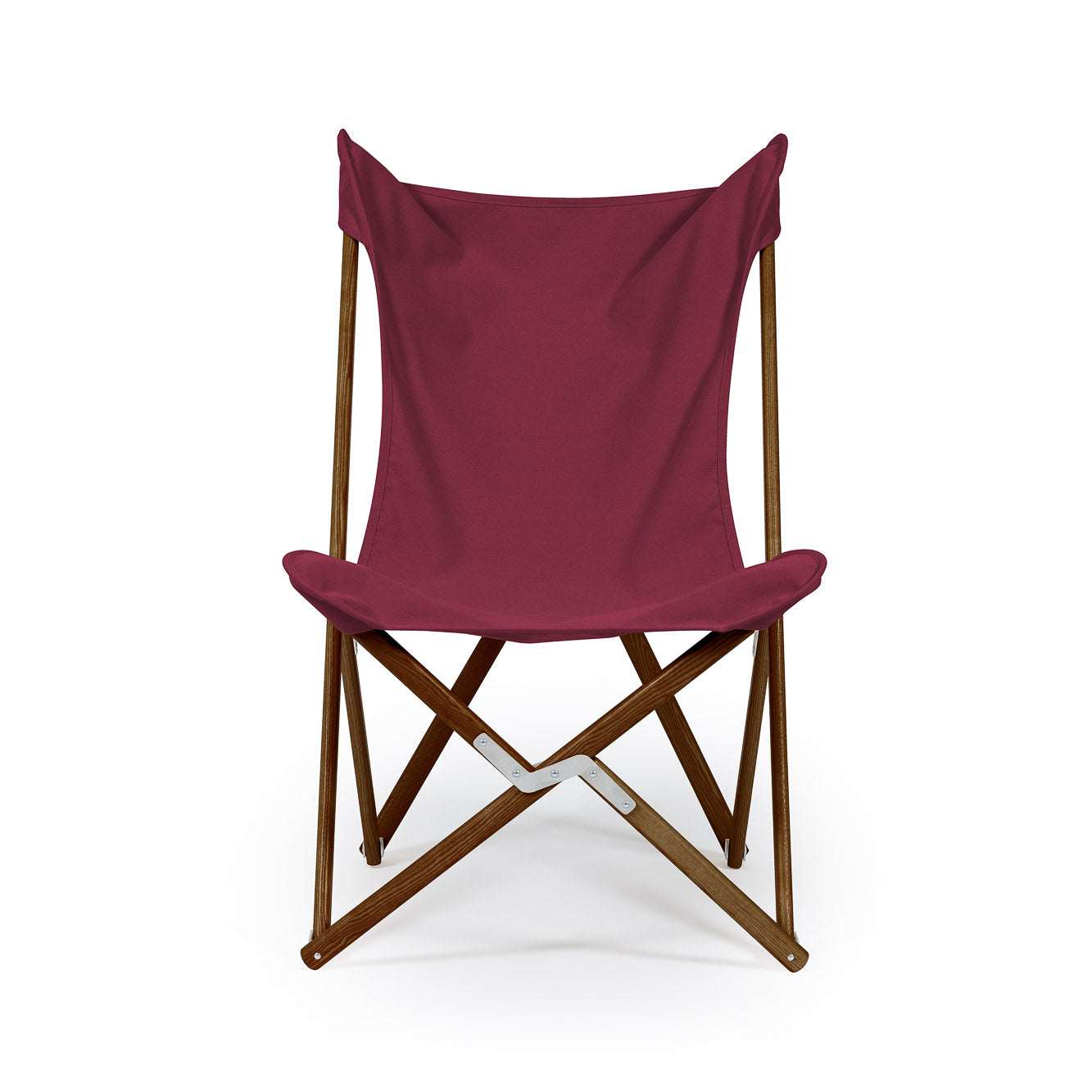 Telami Tripolina is a made in Italy design chair. Tripolina is an iconic armchair suitable for both outdoor furniture, as patio chairs, and indoor, as chaise lounge. Discover the Italian brand Telami