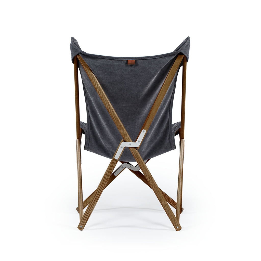Telami Tripolina chair is the timeless folding chair, like butterfly, the iconic outdoor furniture. Relax on your sofa or on your jeans Tripolina.