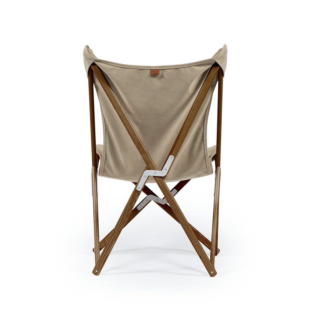 Telami Tripolina chair is the timeless folding chair, like butterfly, the iconic outdoor furniture. Relax on your sofa or on your Tripolina.